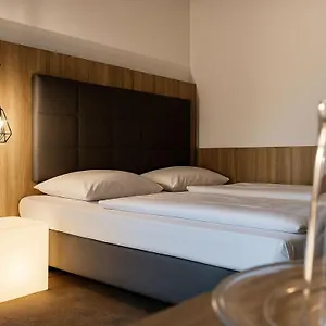 Plaza Hotel&living Frankfurt Hotel Francoforte sul Meno